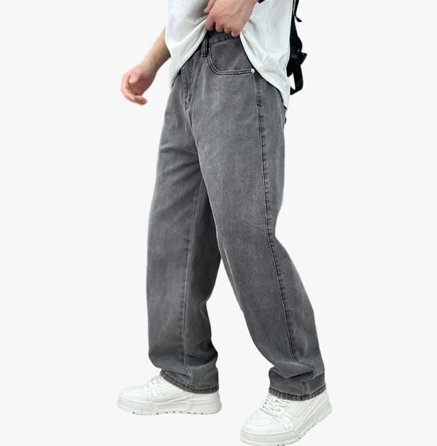 Men's Casual Denim Pants with Straight Legs and Slant Pockets