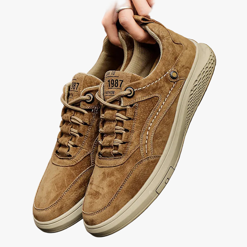 Men's Casual Suede Sneakers with Lace-Up Front and Low-Top Collar