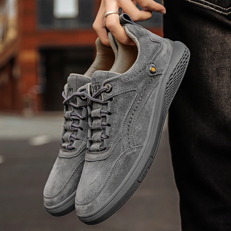 Men's Casual Suede Sneakers with Lace-Up Front and Low-Top Collar