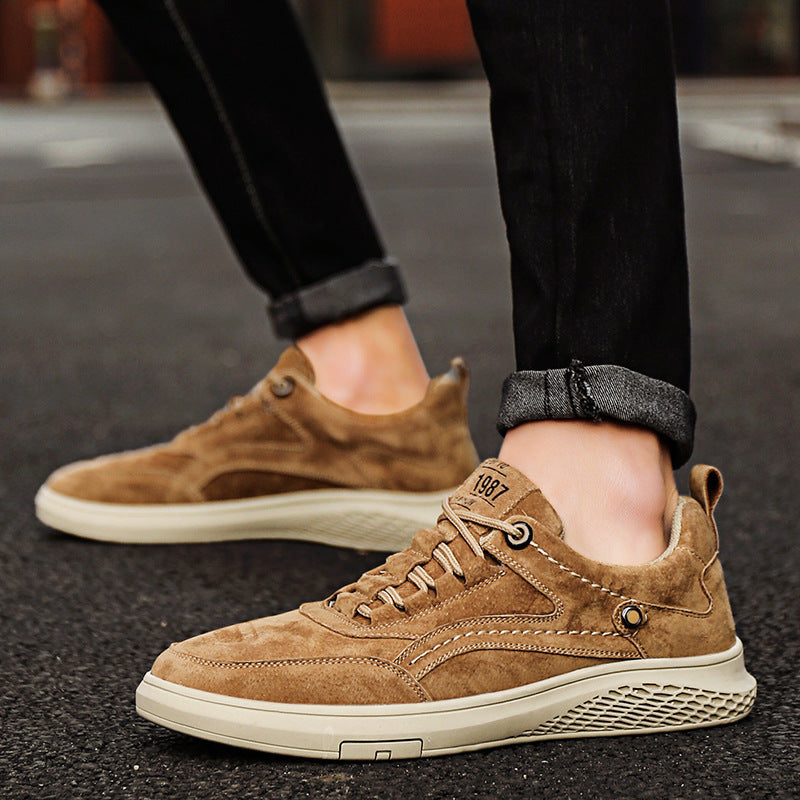 Men's Casual Suede Sneakers with Lace-Up Front and Low-Top Collar