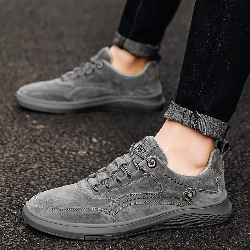 Men's Casual Suede Sneakers with Lace-Up Front and Low-Top Collar