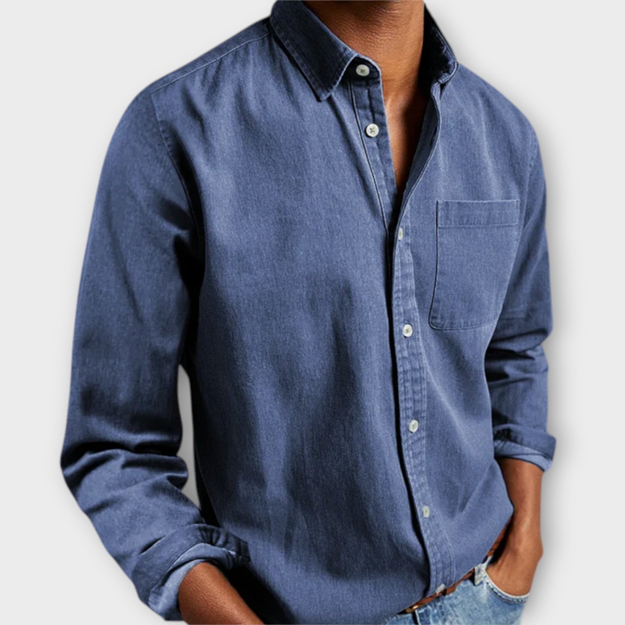 Men's Casual Woven Button-Up Shirt with Point Collar and Chest Pocket