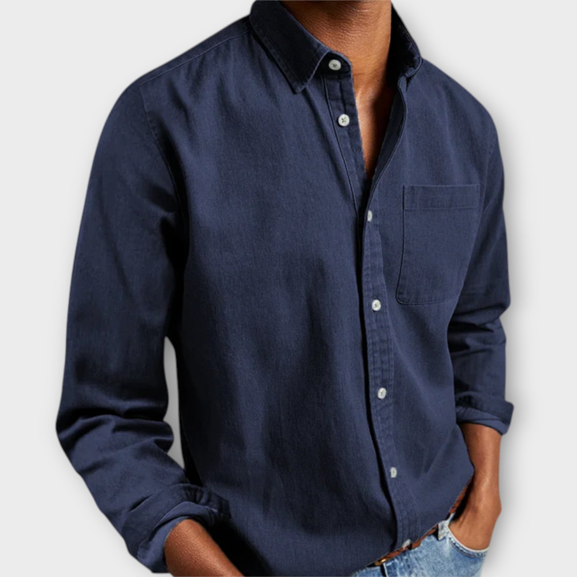 Men's Casual Woven Button-Up Shirt with Point Collar and Chest Pocket