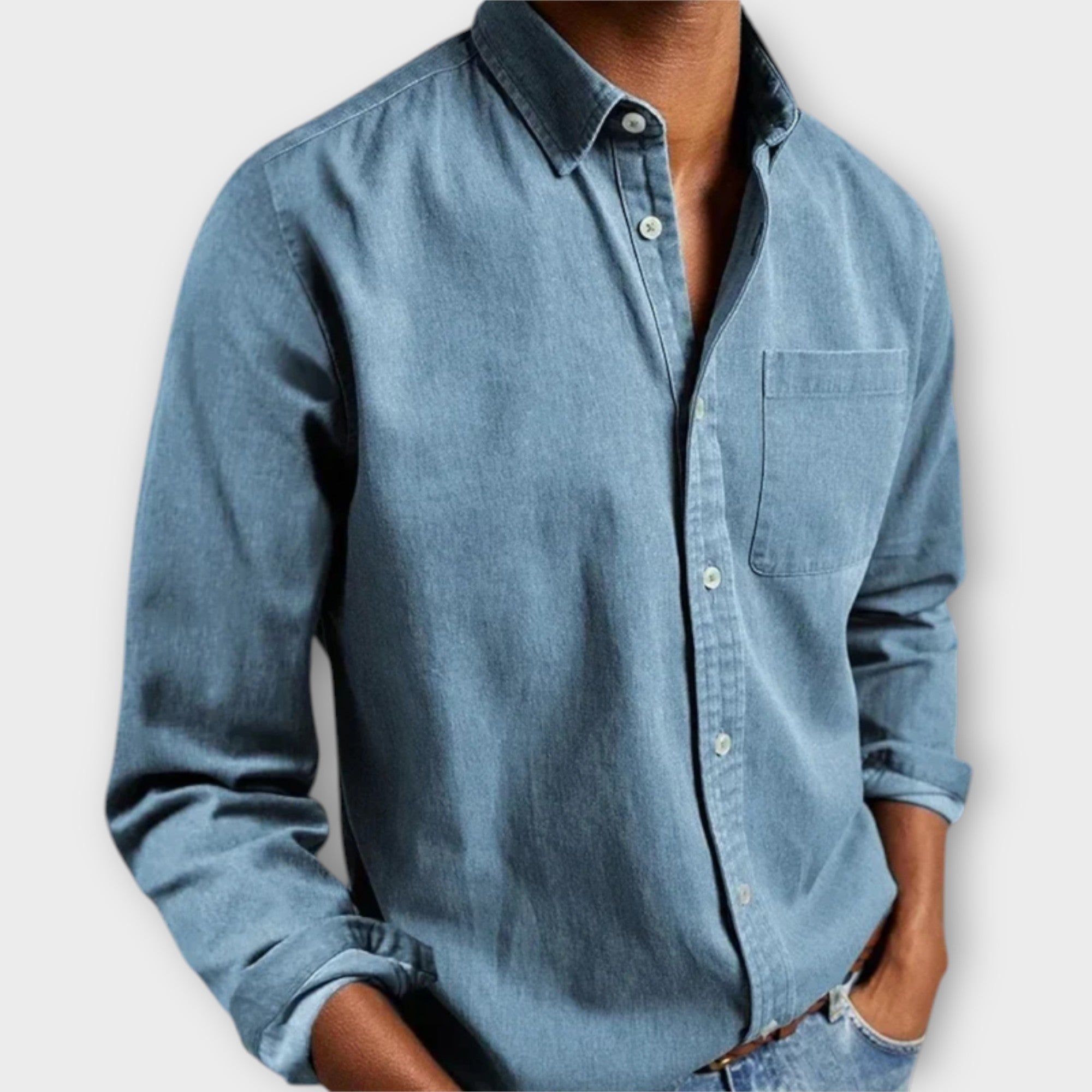 Men's Casual Woven Button-Up Shirt with Point Collar and Chest Pocket