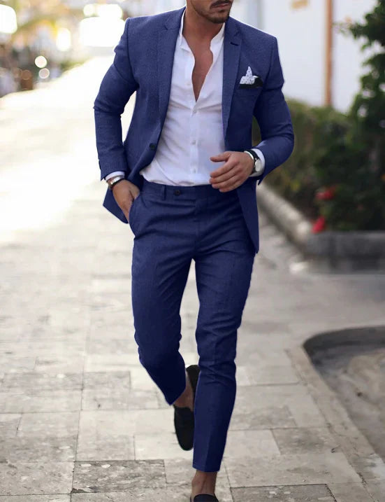 Men's Two-Piece Woven Suit with Notch Lapels and Pocket Square