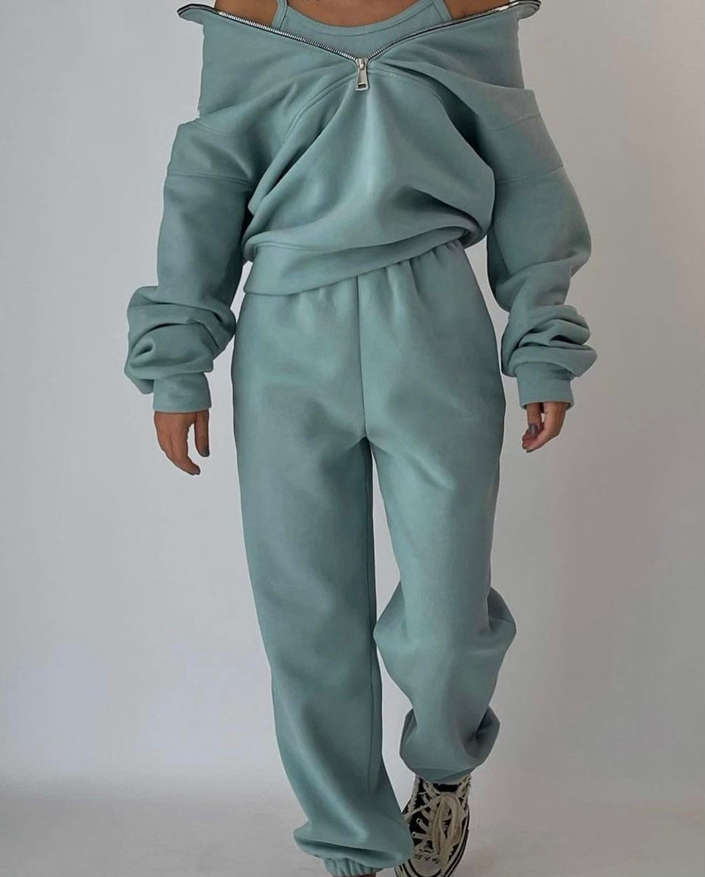 Women's Casual Knit Tracksuit with Half-Zip Collar and Cuffed Joggers