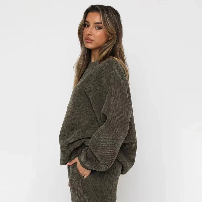 Women's Corduroy-Style Knit Tracksuit with Crewneck and Drawstring Joggers