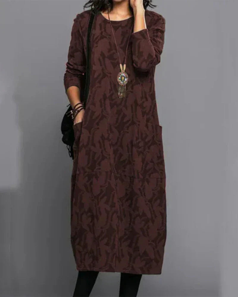 Women's Knit Maxi Dress with Leaf Pattern and Patch Pockets