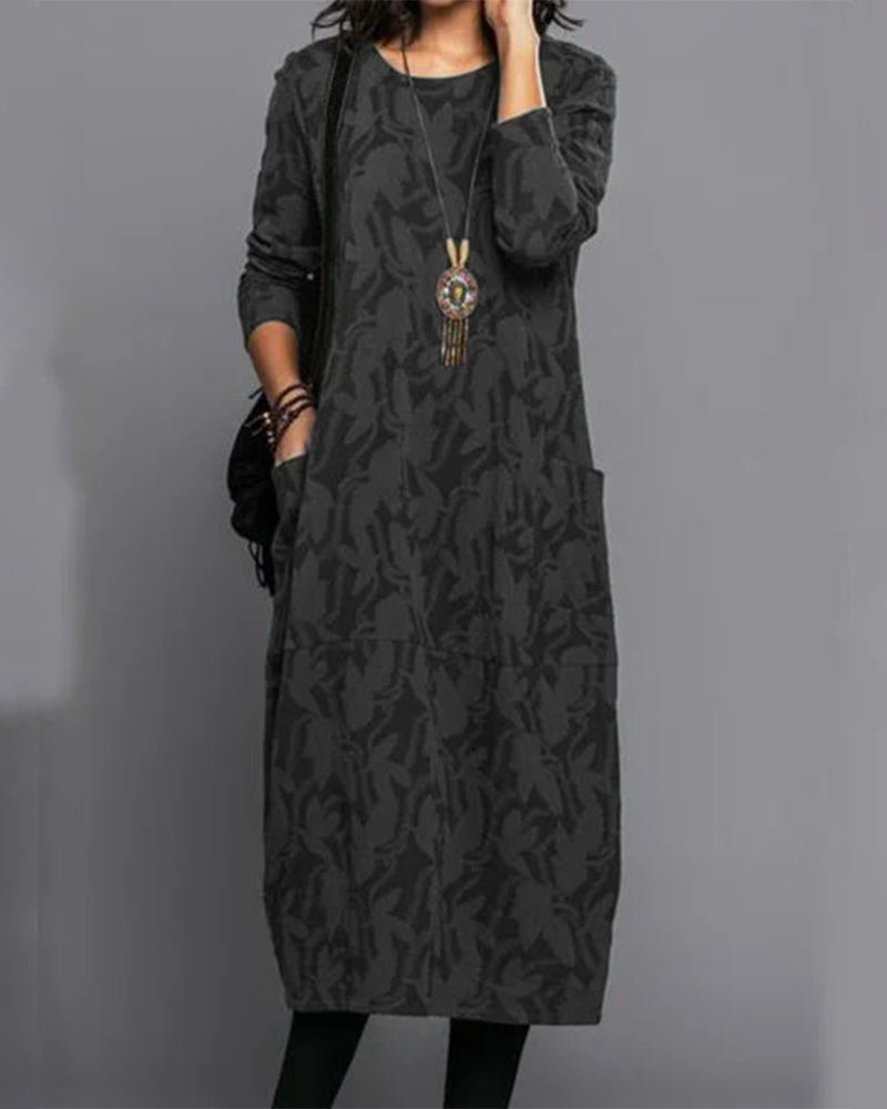 Women's Knit Maxi Dress with Leaf Pattern and Patch Pockets