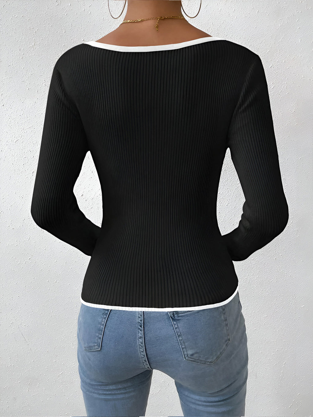 Women's Ribbed Knit Sweater with V Neck and Contrast Trim