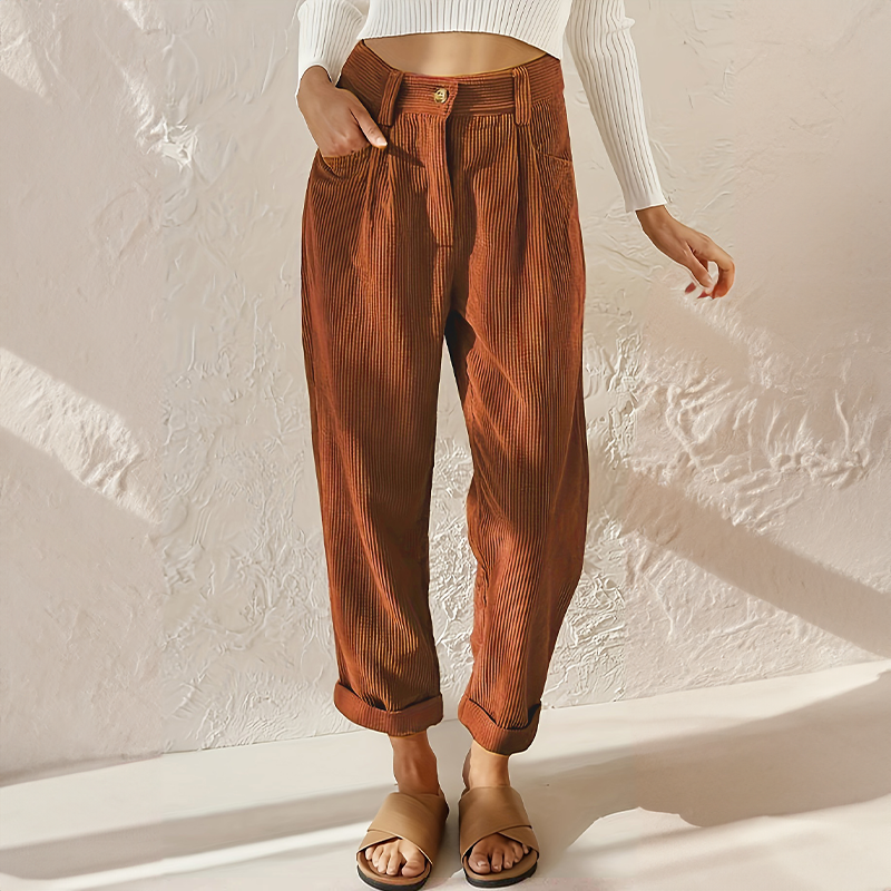 Women's Straight-Leg Corduroy Pants with Front Pleats and Cuffed Hem