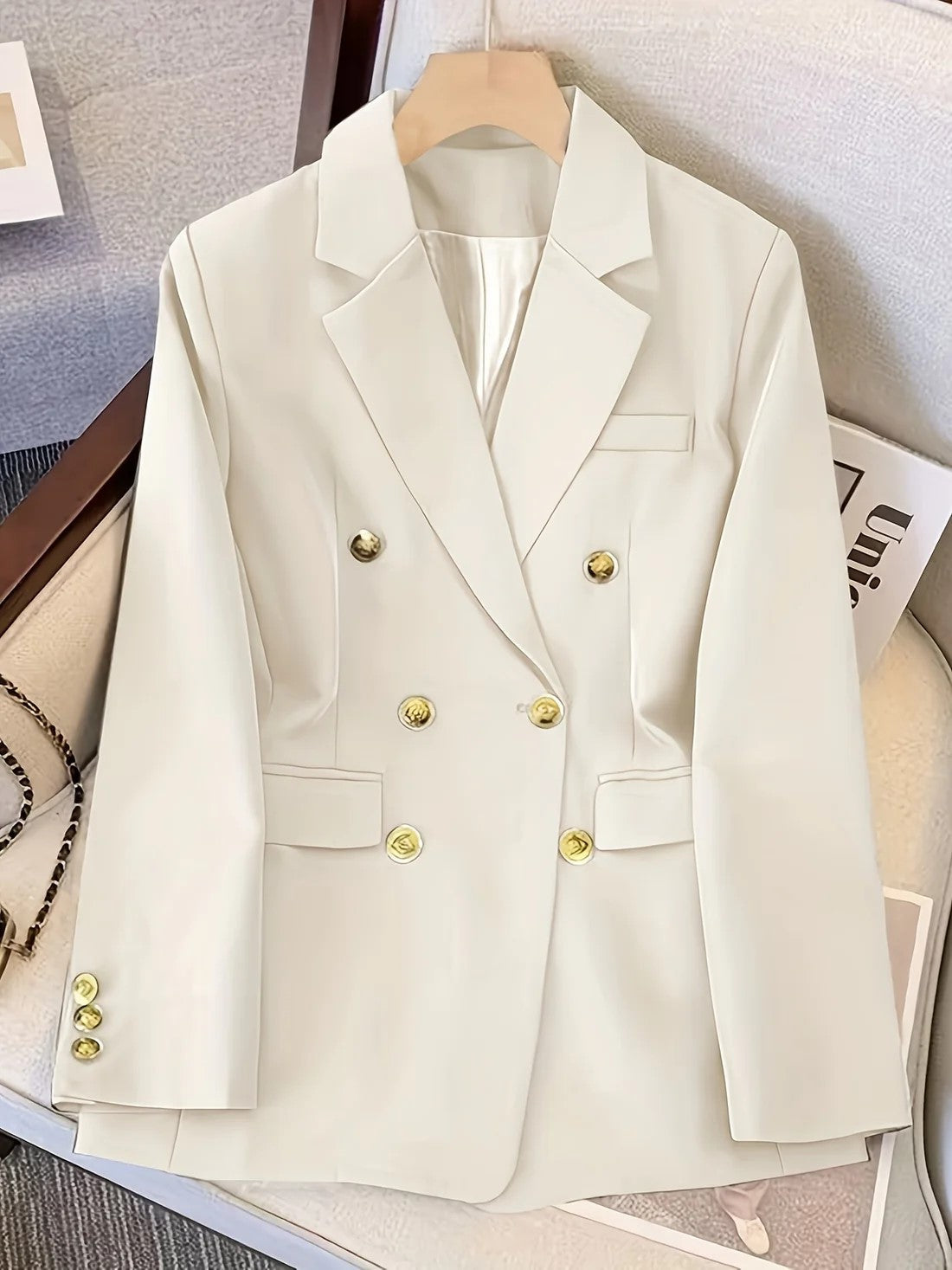 Women's Woven Blazer with Notched Lapel and Double Breasted Buttons