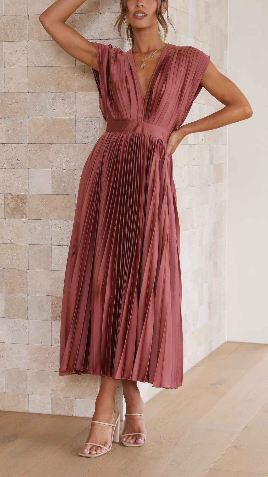 Women's Woven Maxi Dress with Pleated Skirt and Back Tie