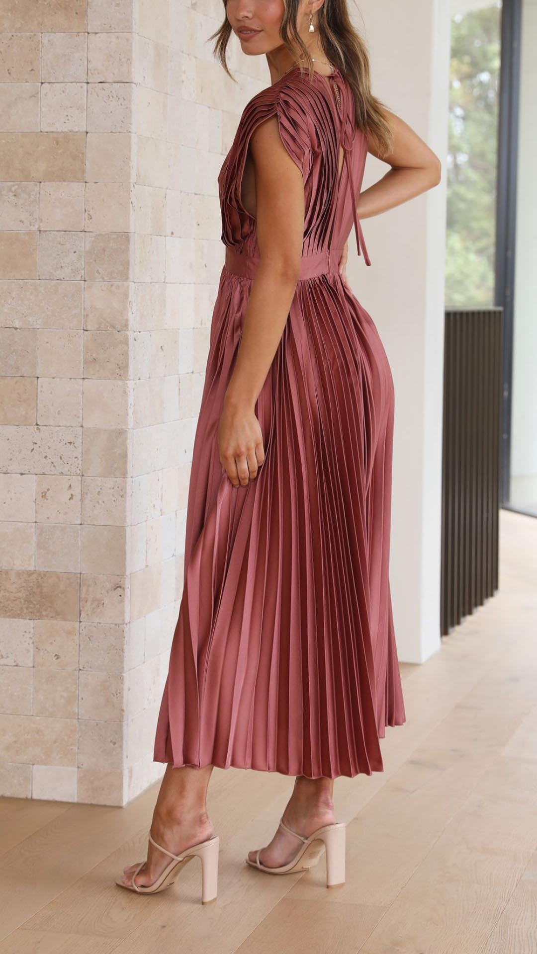 Women's Woven Maxi Dress with Pleated Skirt and Back Tie