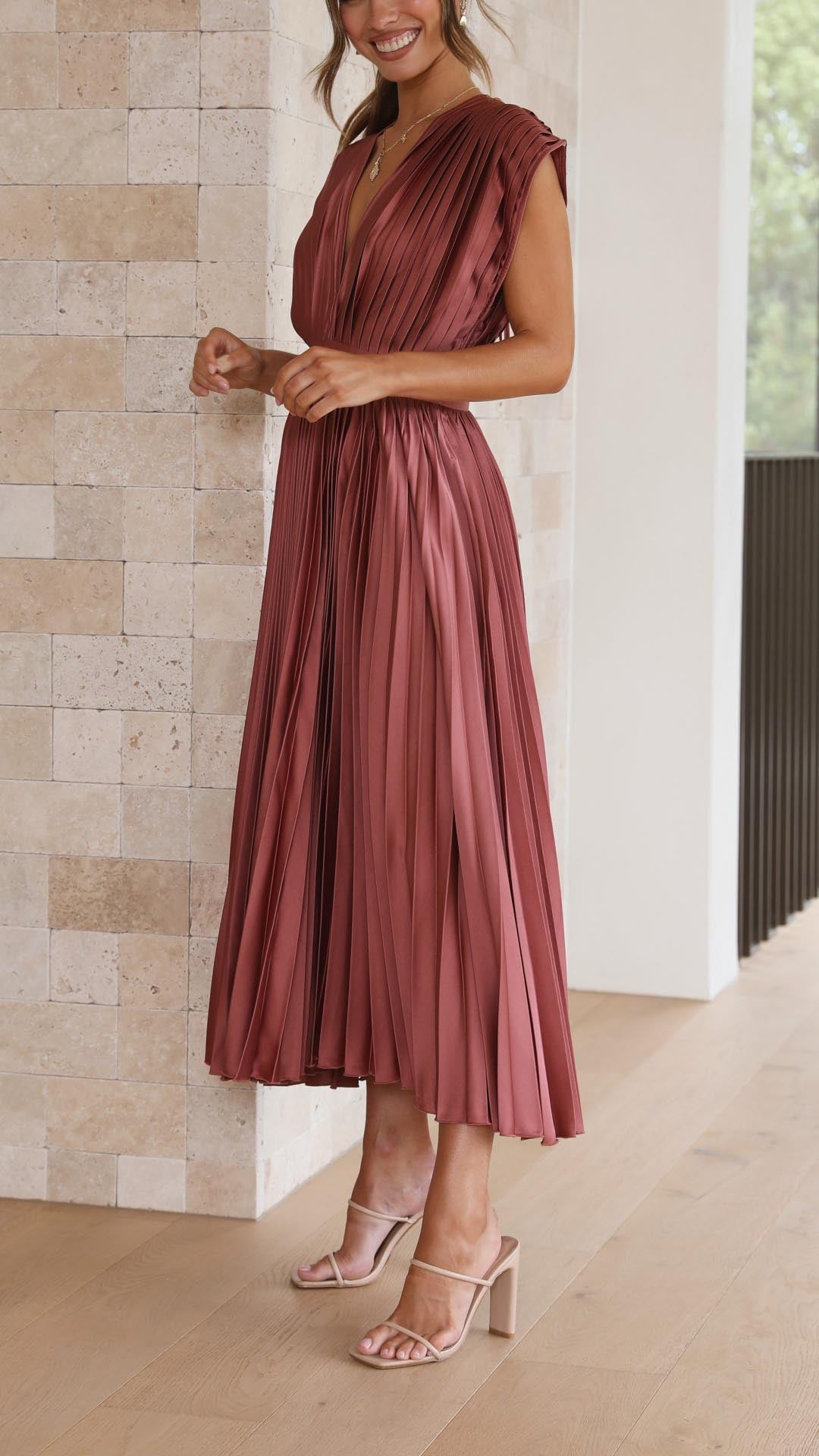 Women's Woven Maxi Dress with Pleated Skirt and Back Tie